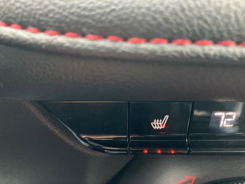 Used 2019 Chevrolet Blazer RS w/ Sun and Wheels Package image 26