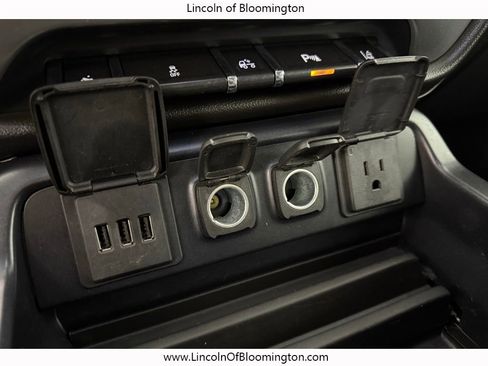 Used 2014 GMC Sierra 1500 SLT w/ SLT Crew Cab Value Package image 38