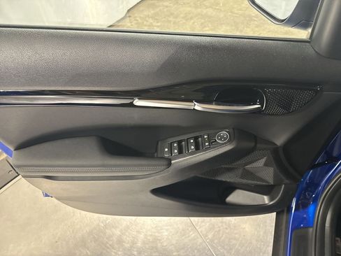 Certified 2025 Kia Seltos X-Line image 18