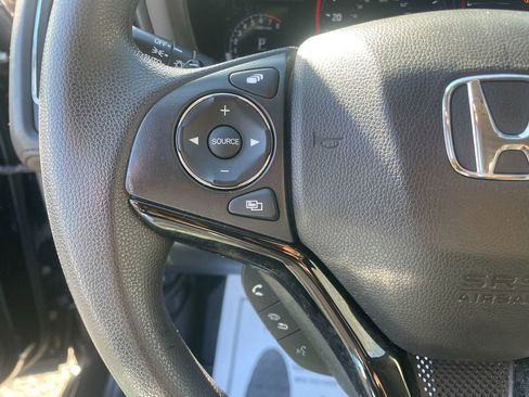 Used 2021 Honda HR-V EX image 16