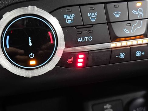 Used 2024 Ford Escape ST-Line AWD/4WD image 25