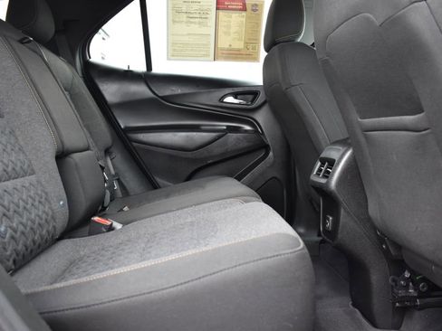 Used 2022 Chevrolet Equinox LT FWD image 12