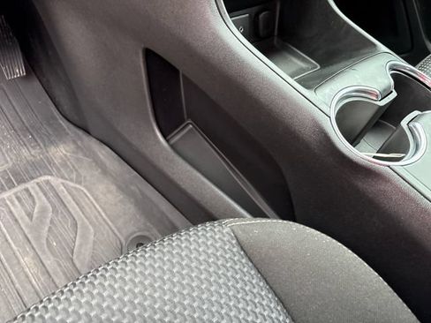 Used 2022 GMC Terrain SLE w/ Driver Convenience Package FWD image 39