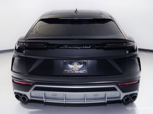Used 2022 Lamborghini Urus image 8