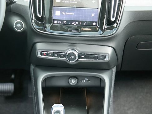 New 2025 Volvo XC40 B5 Plus w/ Protection Package Premier image 26