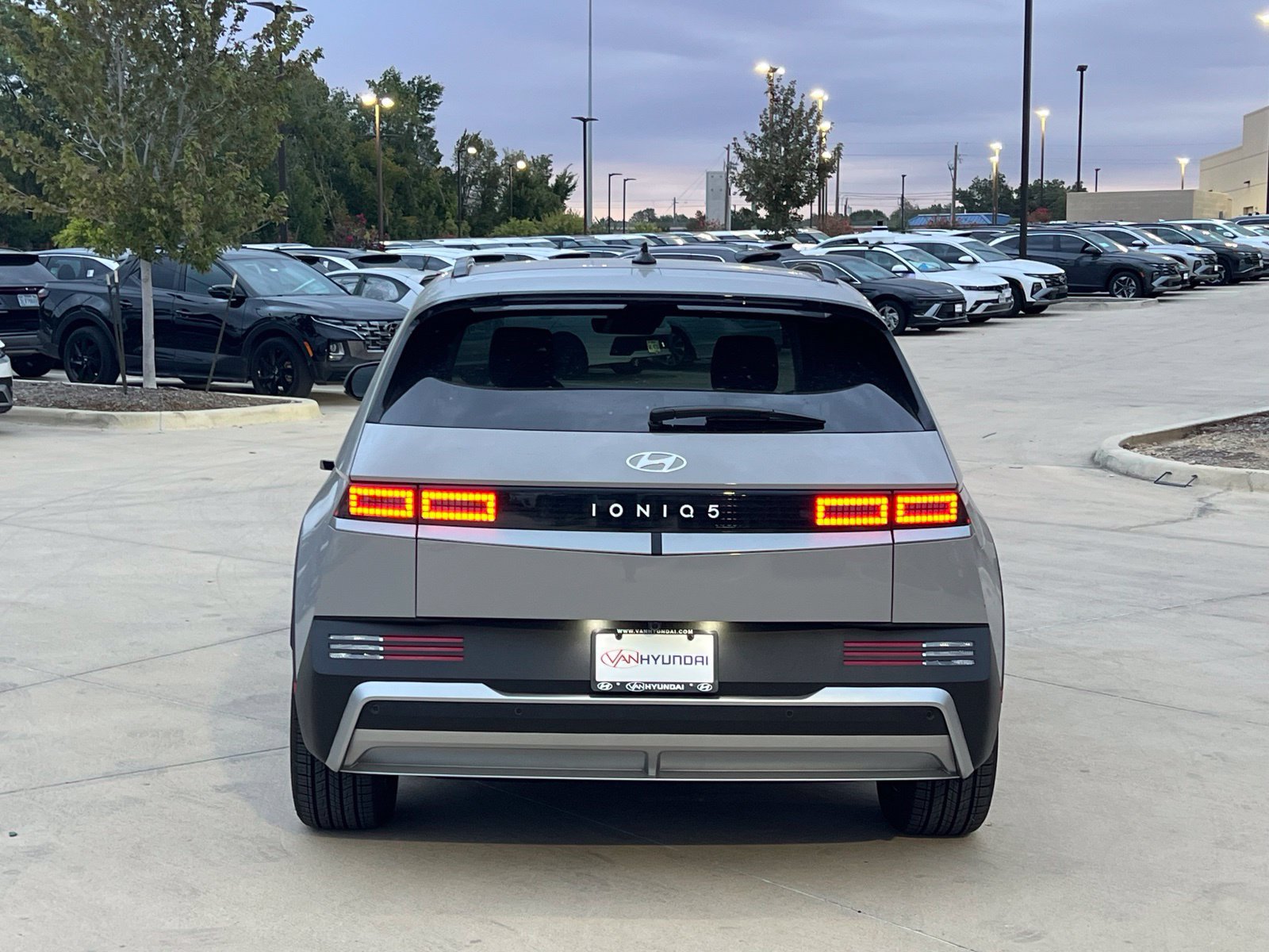 New 2027 Hyundai Ioniq 5 SEL RWD image 10