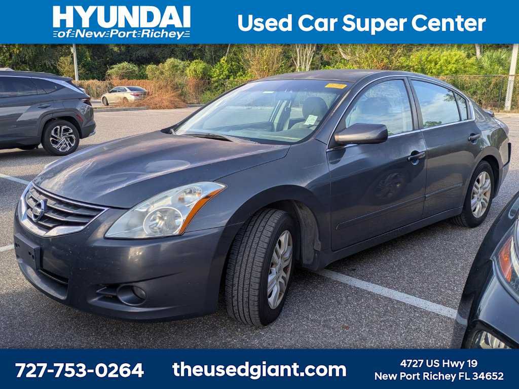 Used 2011 Nissan Altima 2.5 S w/ Special Edition Pkg FWD image 1