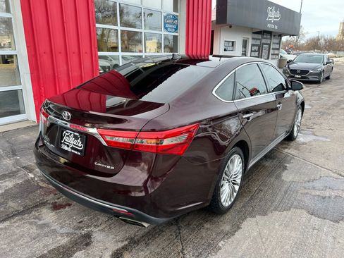 Used 2018 Toyota Avalon image 7
