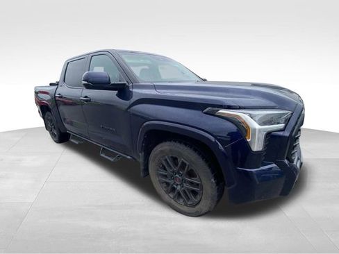 Used 2022 Toyota Tundra SR5 w/ TRD Sport Premium Package AWD/4WD image 15