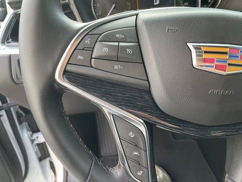 Used 2025 Cadillac XT5 Premium Luxury image 34