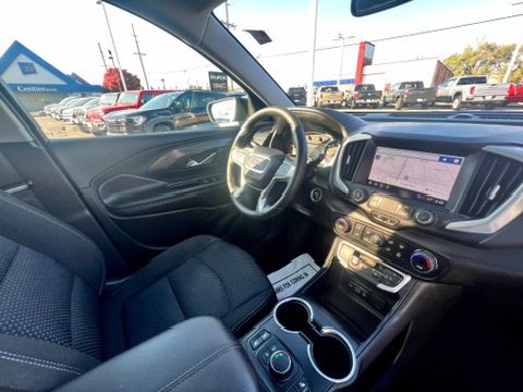 Used 2024 GMC Terrain SLE w/ Driver Convenience Package FWD image 38