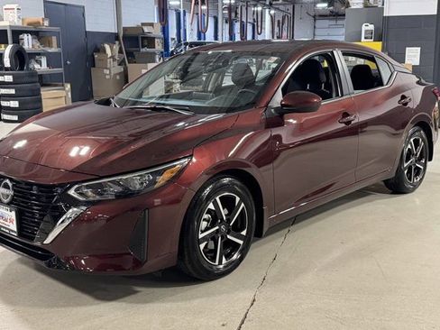 Used 2025 Nissan Sentra SV FWD image 35