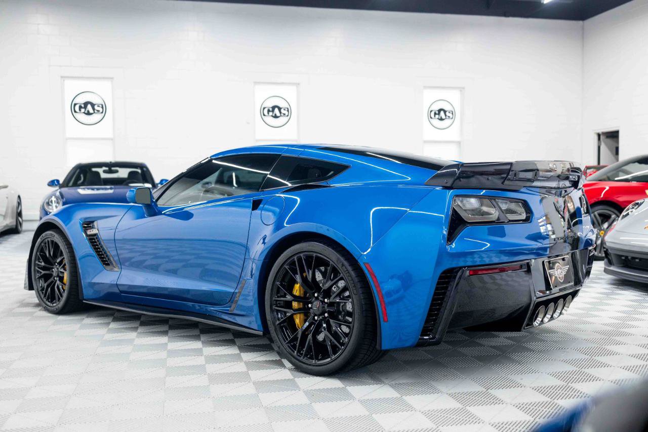 Used 2016 Chevrolet Corvette Z06 w/ 3LZ Preferred Equipment Group RWD image 13