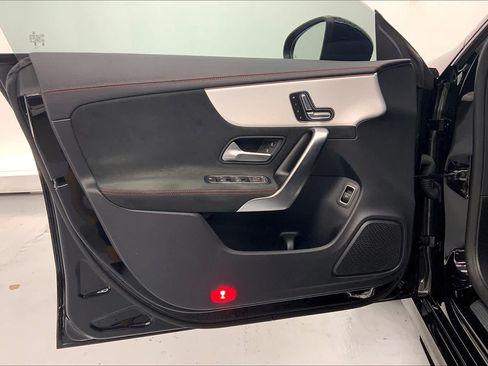 Certified 2023 Mercedes-Benz CLA 35 AMG 4MATIC image 19