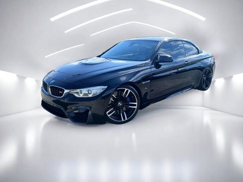 Used 2015 BMW M4 Convertible RWD image 3