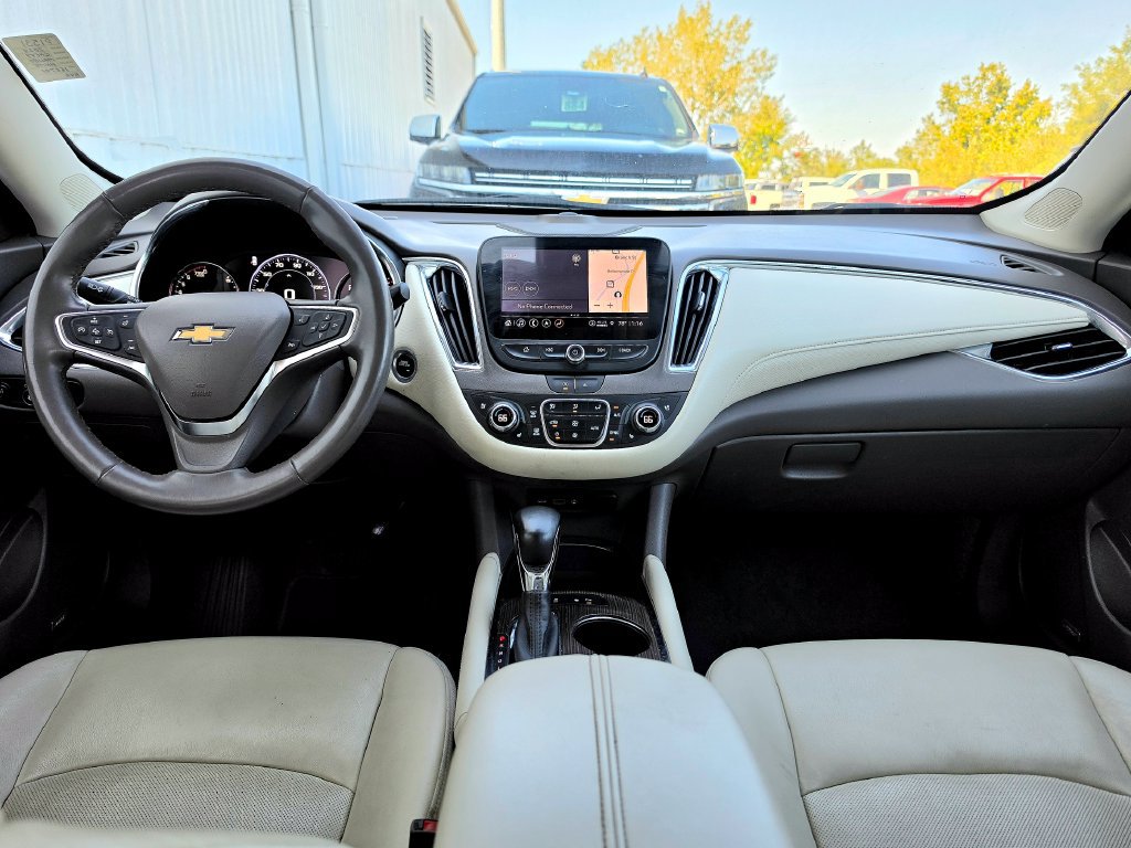 Used 2024 Chevrolet Malibu LT FWD image 15