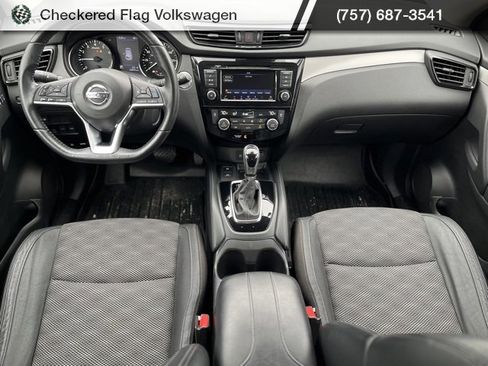 Used 2020 Nissan Rogue Sport SV w/ Technology Package image 25