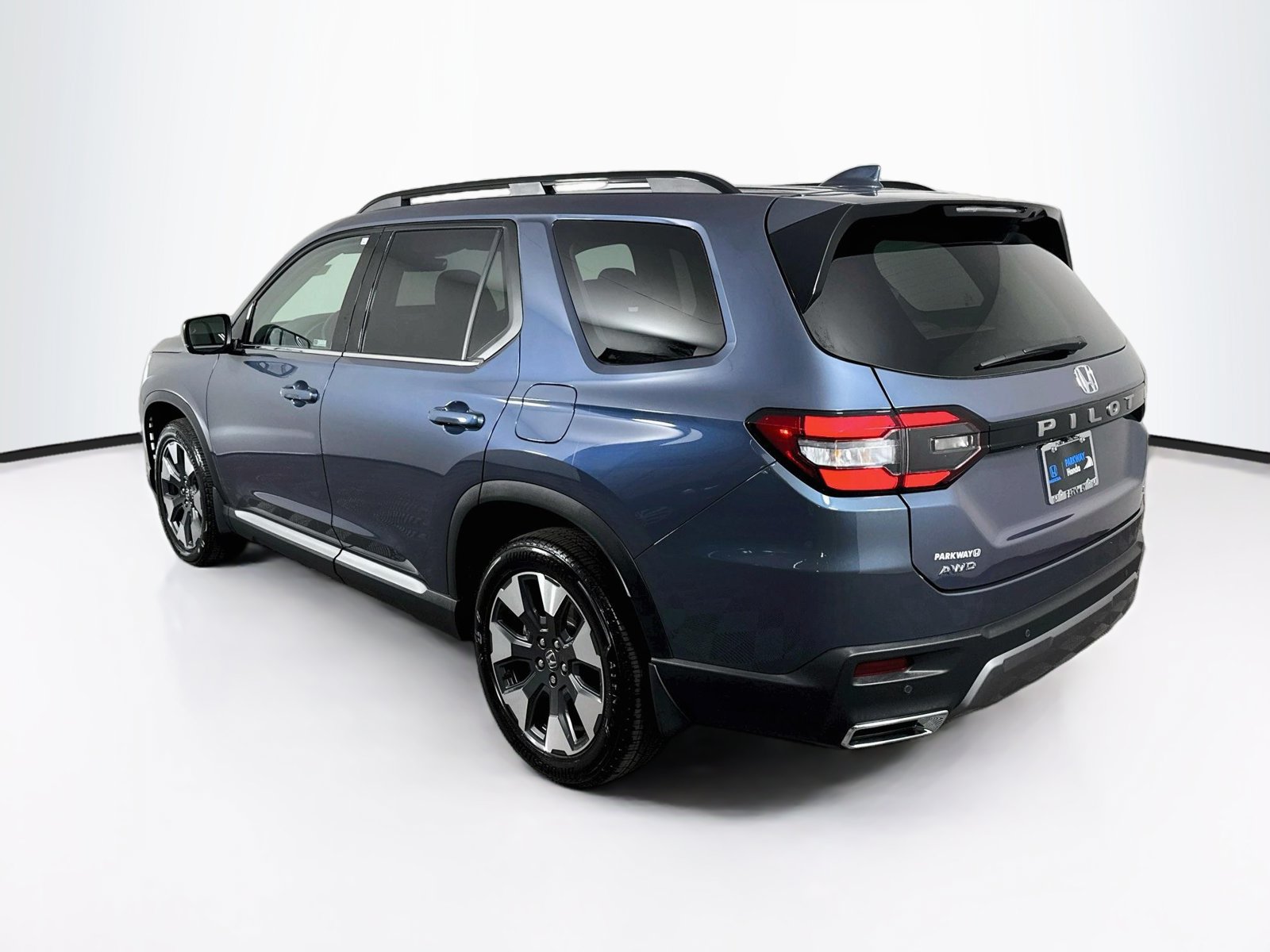 Used 2026 Honda Pilot Touring image 5