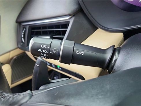 Used 2025 Acura TLX w/ Technology Package image 40