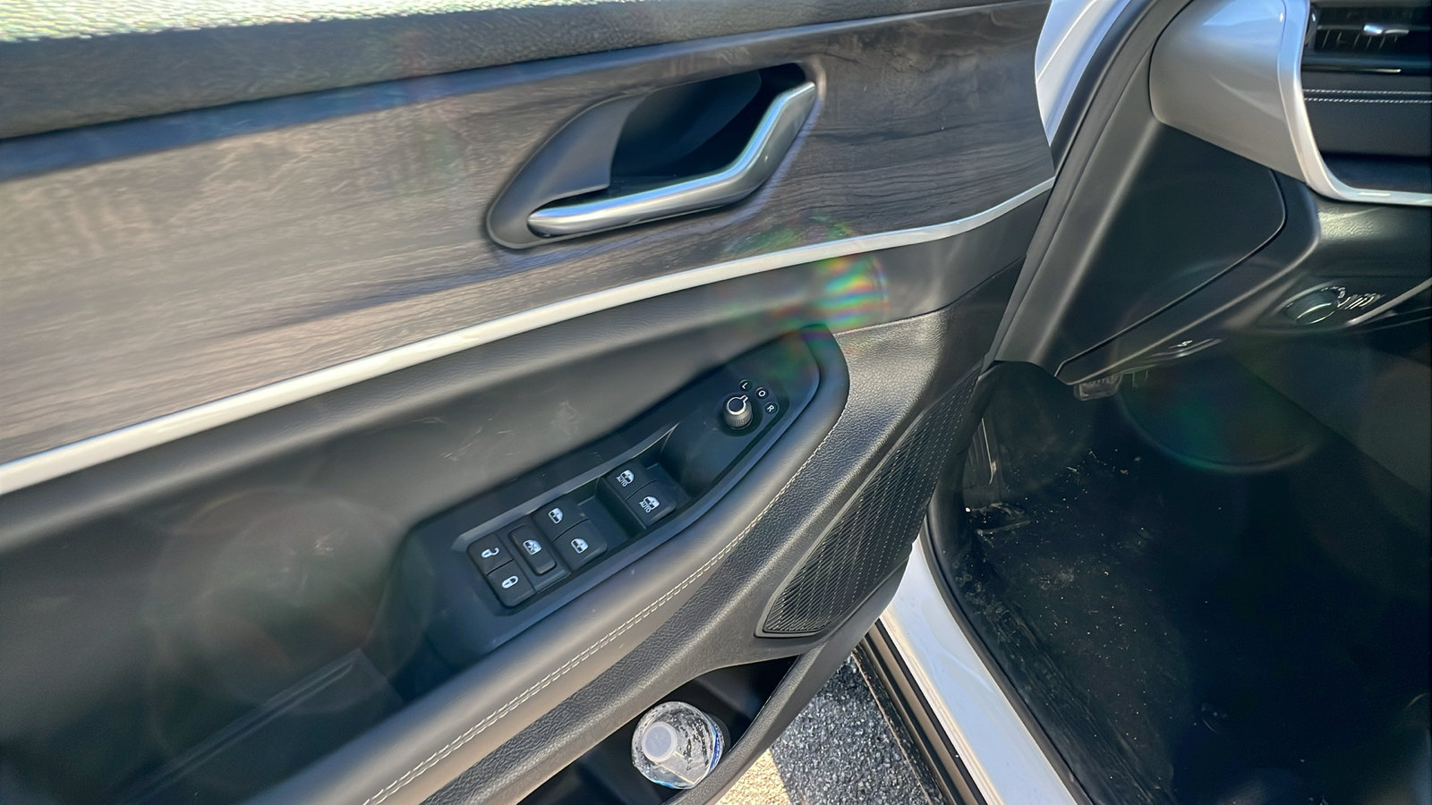 New 2026 Jeep Grand Cherokee Altitude AWD/4WD image 15