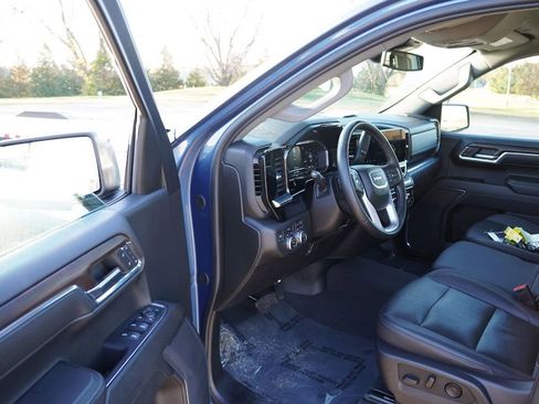 Certified 2024 GMC Sierra 1500 SLT image 14