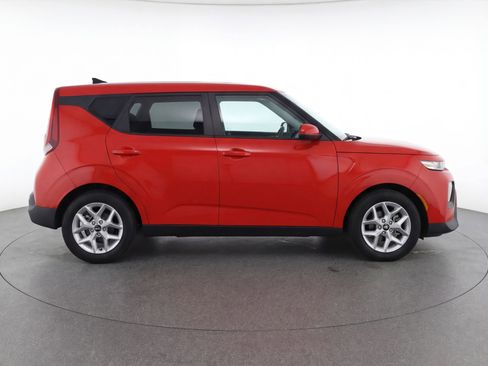 Used 2023 Kia Soul LX w/ Option Group 015 image 11
