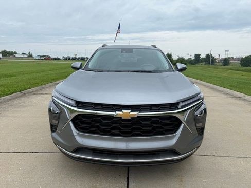 New 2026 Chevrolet Trax LT FWD image 10