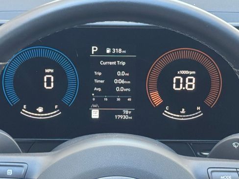 Used 2025 Hyundai Kona SEL image 41