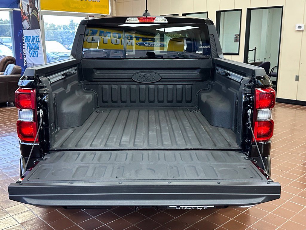 Used 2025 Ford Maverick Lobo AWD/4WD image 5