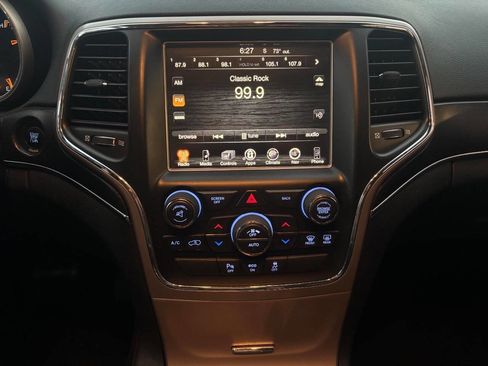 Used 2015 Jeep Grand Cherokee Limited w/ Luxury Group II image 34