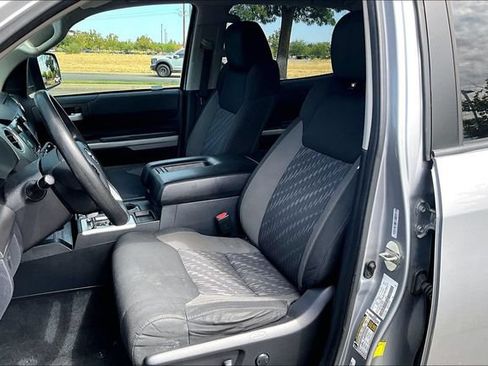Used 2020 Toyota Tundra SR5 w/ SR5 Upgrade Package AWD/4WD image 24