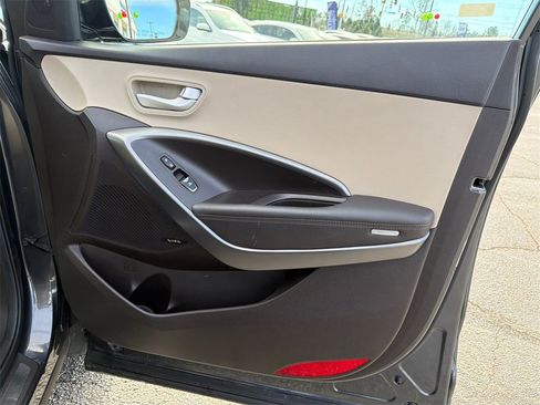 Used 2017 Hyundai Santa Fe Sport image 14