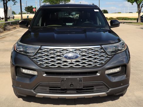 Used 2020 Ford Explorer Platinum w/ Premium Technology Package AWD/4WD image 9