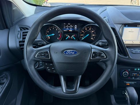 Used 2019 Ford Escape SE FWD image 18