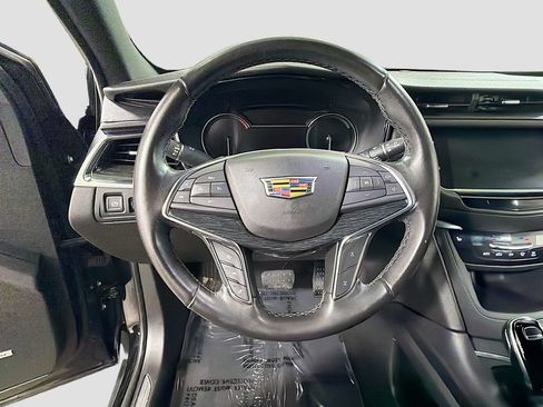 Used 2020 Cadillac XT5 Premium Luxury AWD/4WD image 13