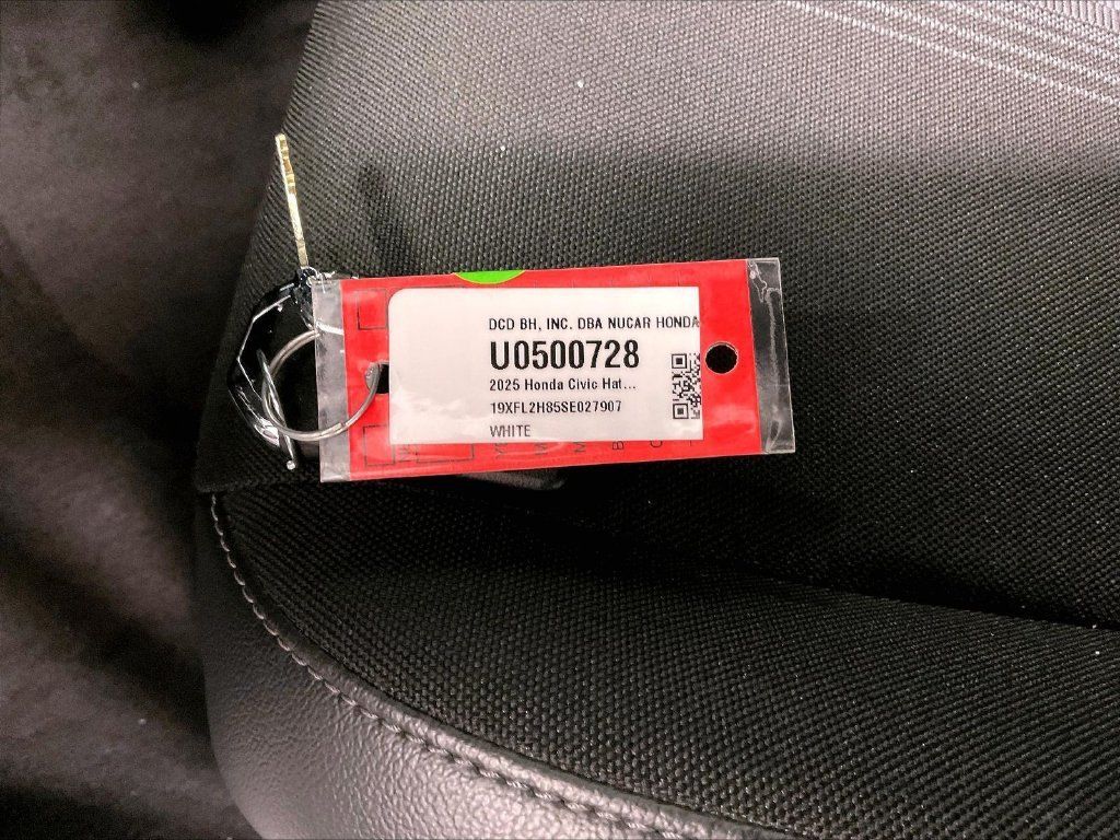Used 2025 Honda Civic Sport image 30