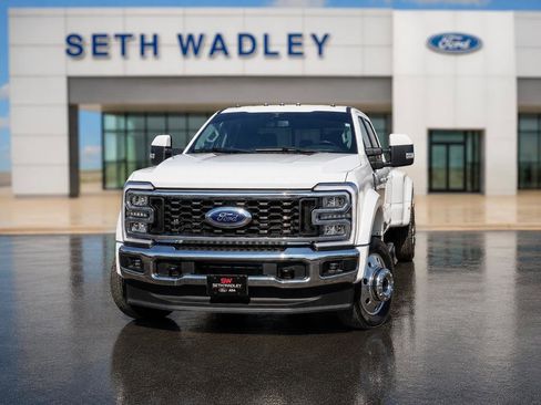 Used 2023 Ford F450 Lariat w/ FX4 Off-Road Package AWD/4WD image 2