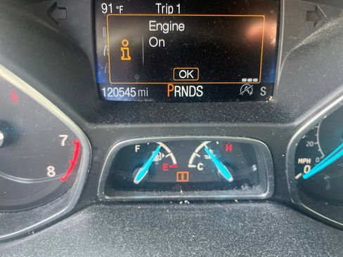 Used 2017 Ford Escape SE FWD image 5