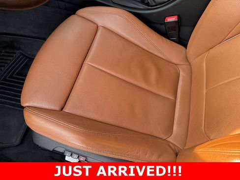 Used 2016 BMW 340i xDrive Sedan image 9