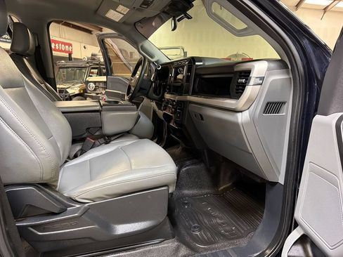 Used 2023 Ford F350 XL w/ 360-Degree Camera Package AWD/4WD image 35