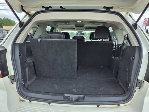 Used 2017 Dodge Journey Crossroad w/ Popular Equipment Group FWD image 27