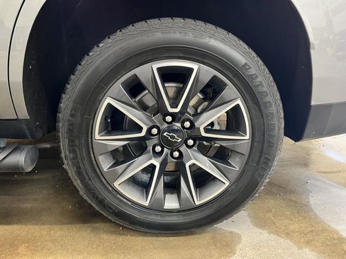 Used 2023 Chevrolet Tahoe Z71 AWD/4WD image 9