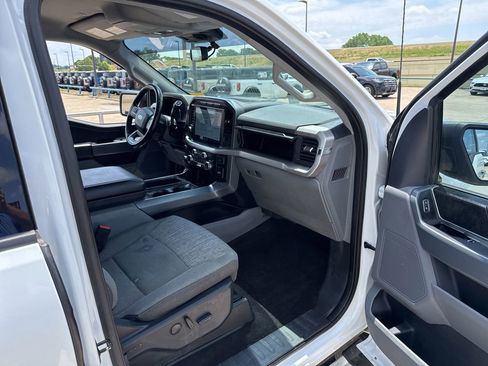 Used 2022 Ford F150 XLT w/ Equipment Group 302A High AWD/4WD image 14