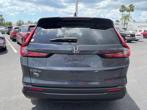 Certified 2025 Honda CR-V EX image 6