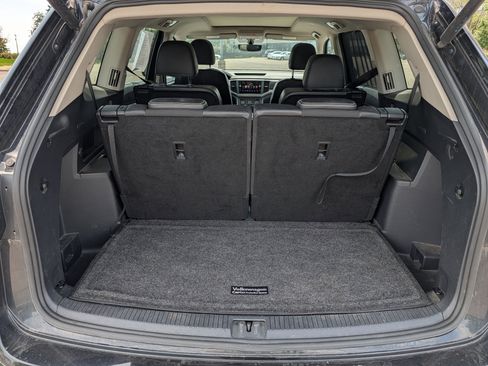 Used 2021 Volkswagen Atlas SE w/ Panoramic Sunroof Package AWD/4WD image 18