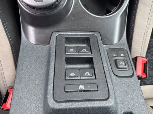 Used 2023 Ford Bronco Wildtrak image 35