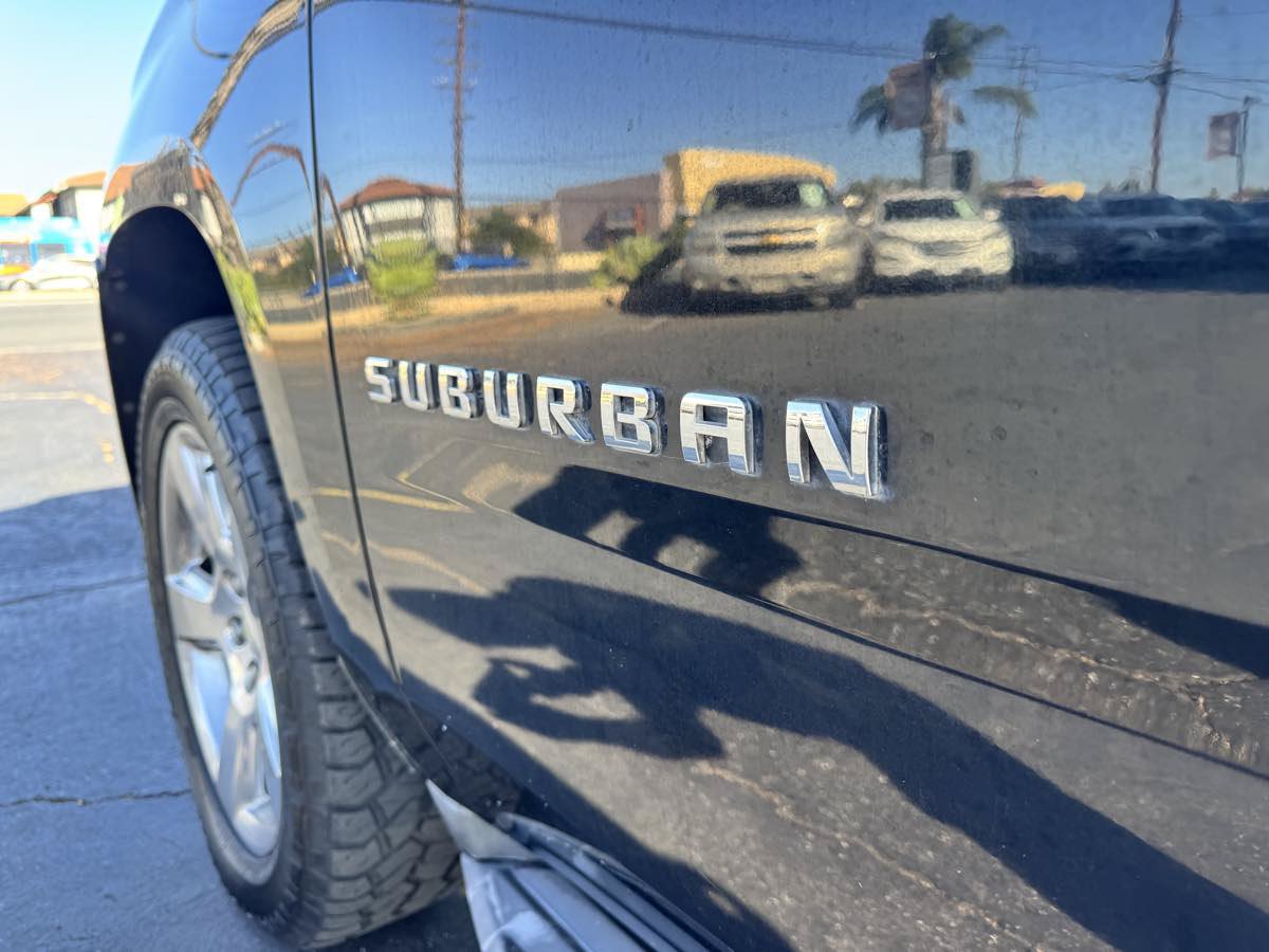 Used 2015 Chevrolet Suburban LT AWD/4WD image 16