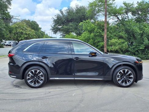 Used 2024 MAZDA CX-90 Plug-In Hybrid w/ Premium Pkg AWD/4WD image 2