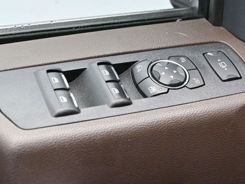 Used 2022 Ford F350 King Ranch w/ King Ranch Ultimate Package image 12