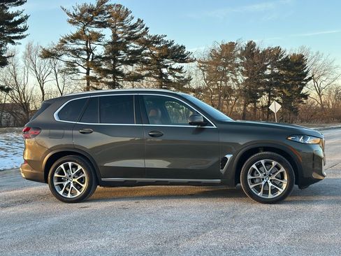 Certified 2024 BMW X5 xDrive40i w/ Premium Package AWD/4WD image 10